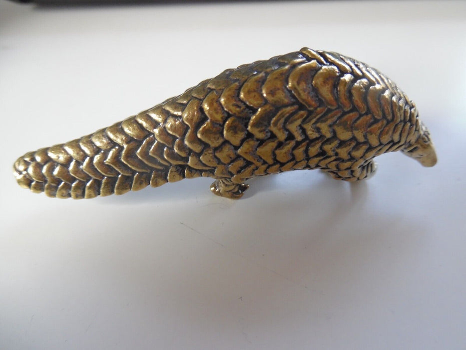 10 pcs Armadillo Ornaments 4" gold/bronze