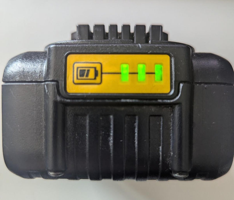 DeWalt 18v 4.0AH Drill Battery DCB182 (Used Good Condition)