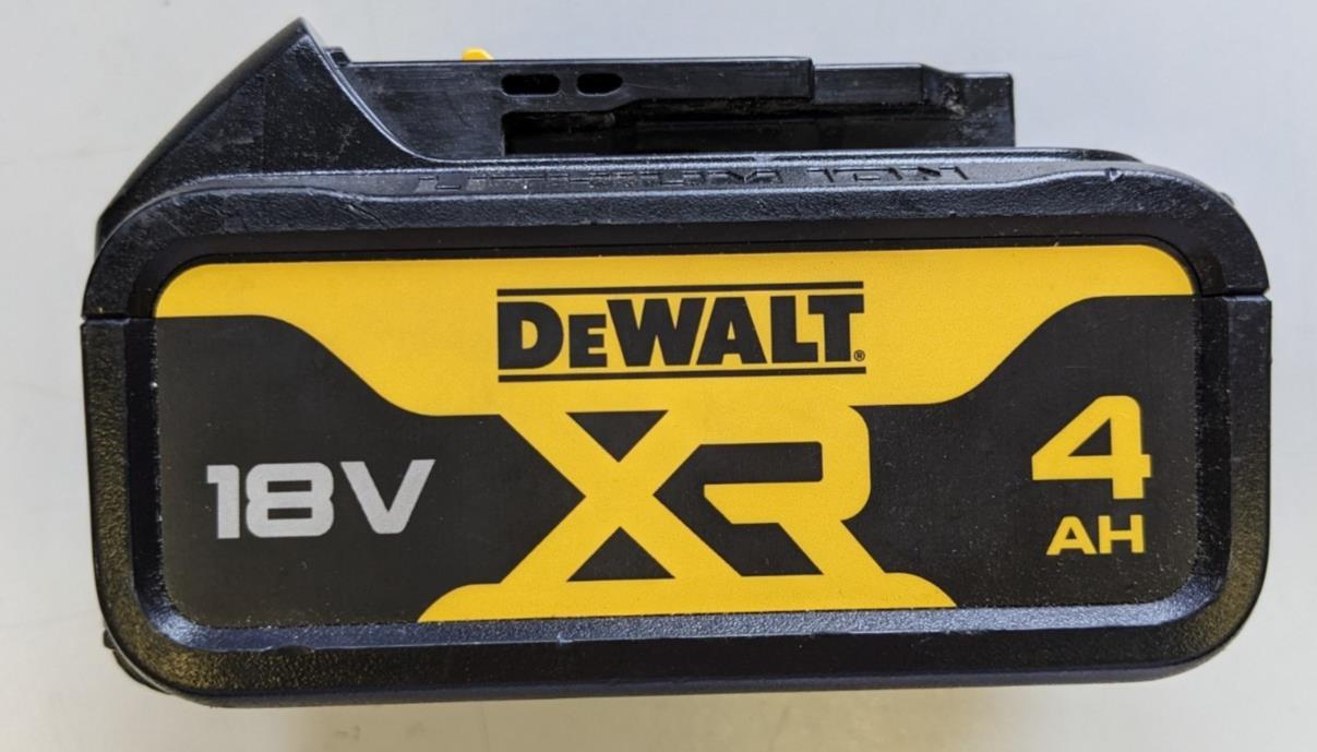 DeWALT XR 18V 4Ah Battery DCB182 USED *SEE DESC*