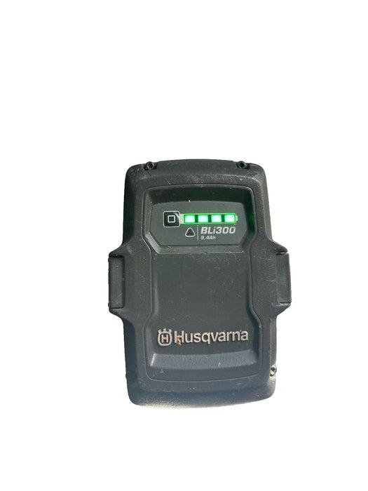 HUSQVARNA Battery BLi300 9.4Ah Used