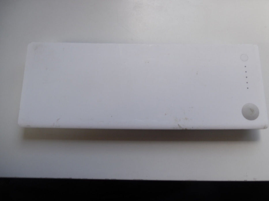 APPLE Macbook Rechargeable Battery Model No. A1185 Replacement -
