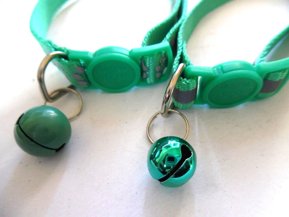 2 x green cat collar with bells