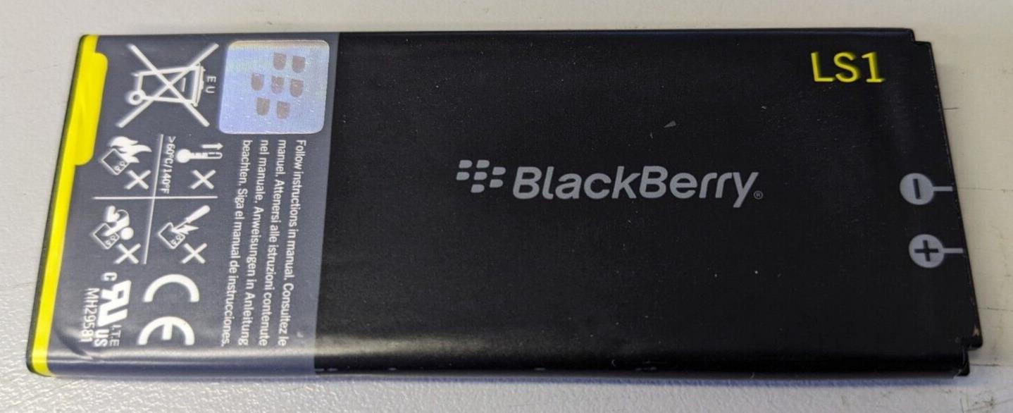 Blackberry LS1 1800 mAh Battery For Blackberry Z10 NEW