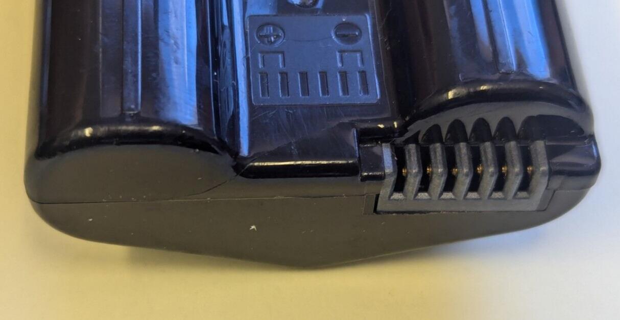 USED Original Nikon EN-EL4A Battery For F6 D3 D3S D3X D2 D2H D2Hs D2Xs Camera