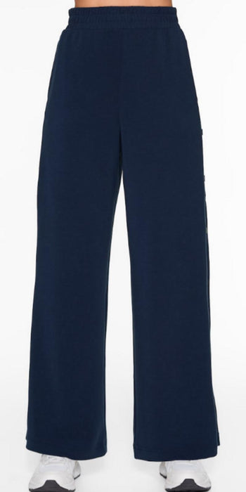 OYSHO Soft-touch wide-leg trousers with modal and buttons - Small