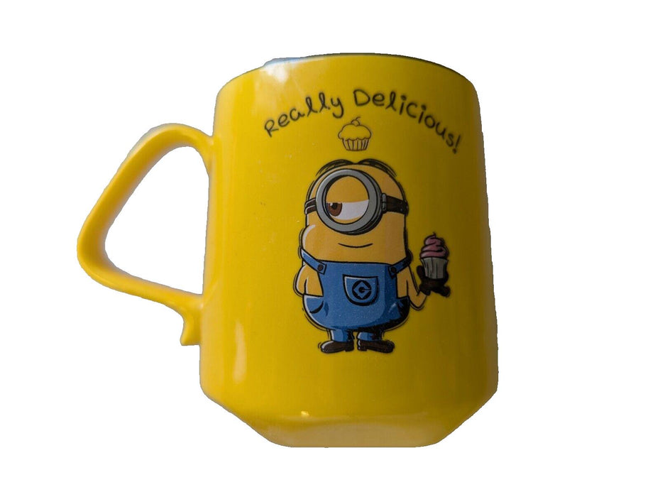 Minions Yellow Mug Skateboard / Ice Cream