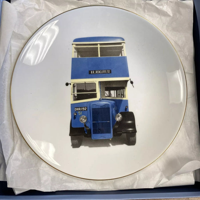 Wedgwood china plate - Royal Mail Buses Special Stamps 2001 - Guy Arab