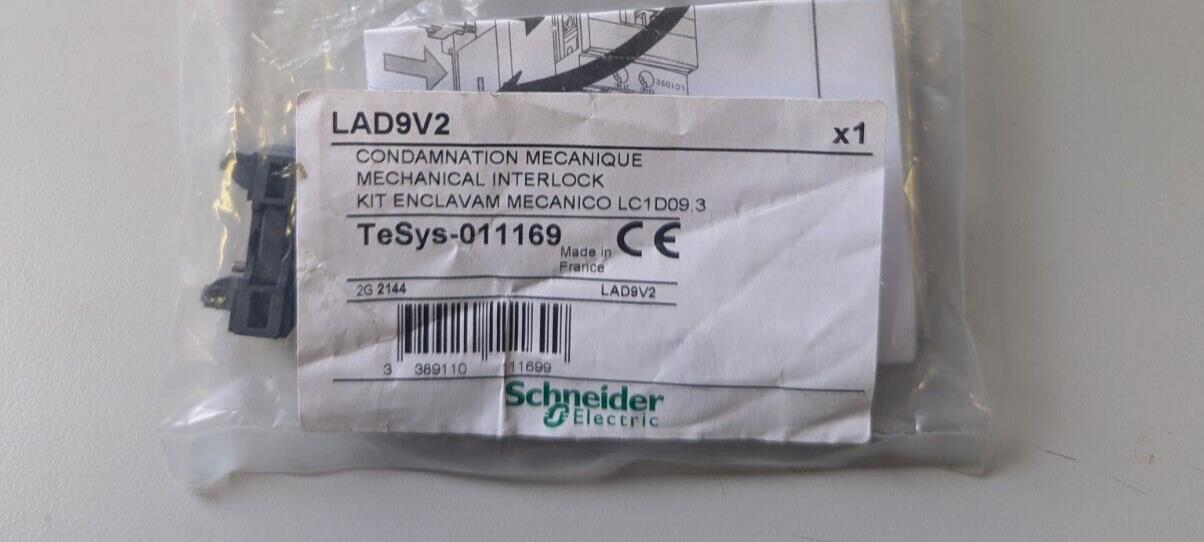 Schneider Electric LAD9V2 Mechanical Interlock (Unopened)