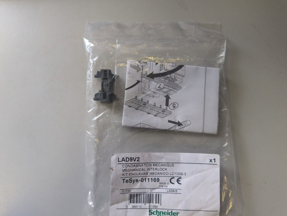 Schneider Electric LAD9V2 Mechanical Interlock (Unopened)