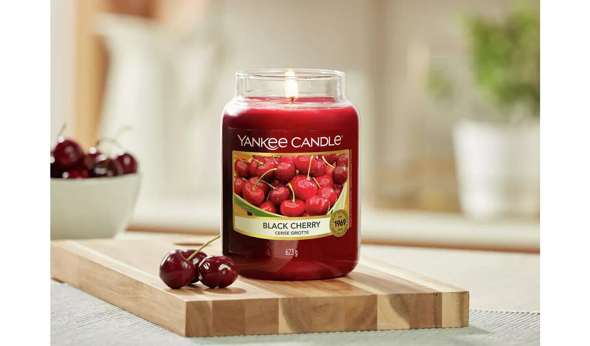 Yankee Candle Black Cherry 623g